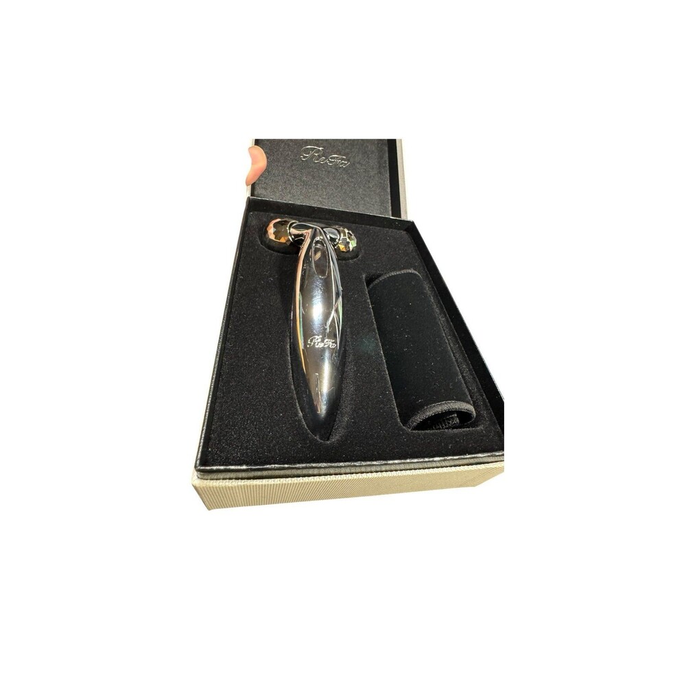 ReFa CARAT Face Platinum Electronic Roller Facial Equipment‎ JP